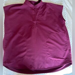 FIGS burgundy scrub set S/MP